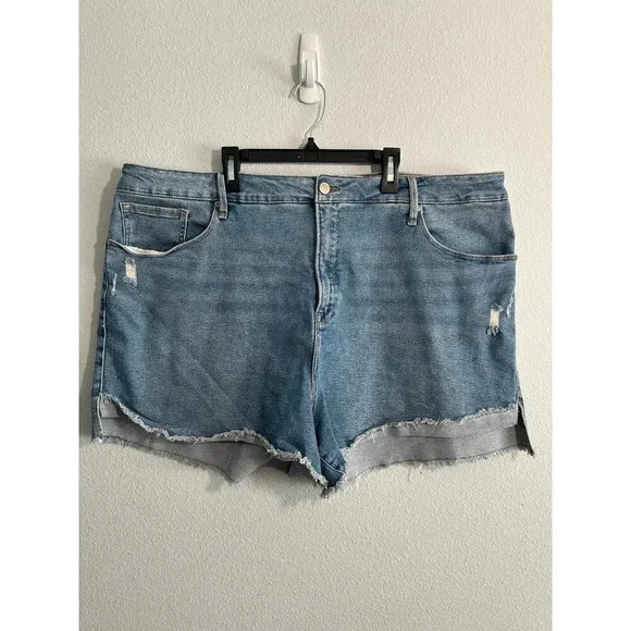 Good American High Waist Good Curve Shorts Size 22 New with Tags - Picture 3 of 6